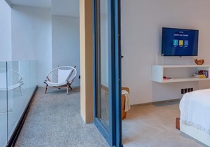 SailView 801 Romantic Zone Rooftop Pool Ocean Views