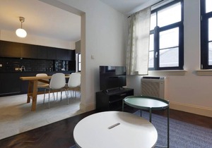 Saint Pauls Suite 18