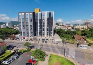Saint Sebastian Flat 213 - Com Hidro! até 4 pessoas, Duplex, no centro