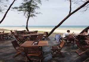 Samsuria Beach Resort & Residence