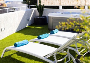 San Andres Suites 1B with jacuzzi