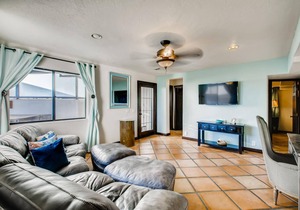 San Diego Villa private heated jacuzzi