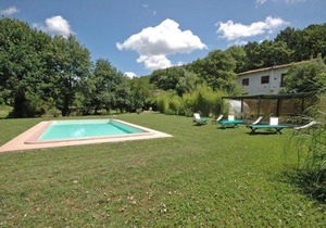San Lorenzo a Vaccoli Apartment Sleeps 4