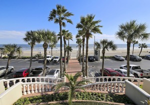 San Luis 1634-Sixteen 34: Penthouse, 4 Private Balconies, Amazing Views, Luxury