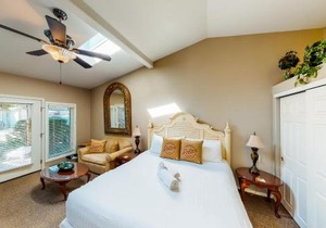 Sandals Inn | Spa Suite & Oceanside Cabana