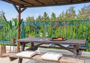 Sanders Azzurro - Charming Villa w/ Private Pool