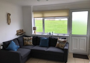 Sandown Chalet, Tranquil Coastal location, perfect base to tour the Island