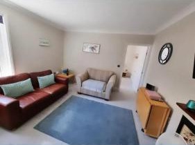 Sandown Seaside apartment First Floor