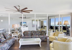 Sandpiper Condominiums 309, Panoramic Gulf Views w/ direct access to Mustang Island/Port A beaches