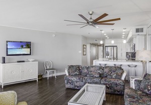 Sandpiper Condominiums 309, Panoramic Gulf Views w/ direct access to Mustang Island/Port A beaches