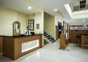 Santa Marina Hotel