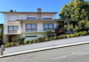 Santiago Family House