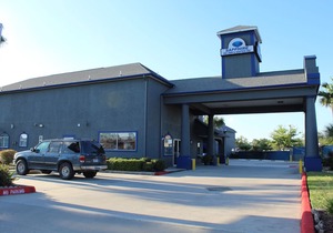 Sapphire Inn & Suites