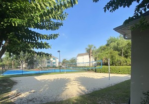 Savannah Shores 2 Bedroom close to the ocean, tanger outlets and Barefoot Landing. Gated Community!