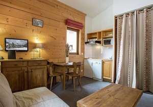 Savoyards and rustic studio in the heart of Val d'Isère