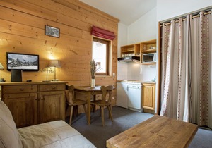 Savoyards and rustic apartment in the heart of Val d'Isère