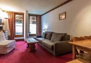 Savoyards and rustic apartment in the heart of Val d'Isère