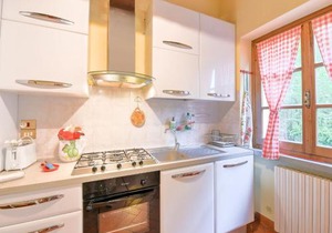 Scenic Stay in Restored Retreat