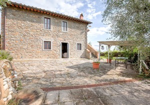 Schilderachtige boerderij in Pian di Sco-Campiglia met sauna