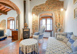 Schilderachtige boerderij in Pian di Sco-Campiglia met sauna