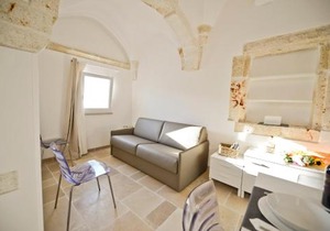 Scirocco Apartment with terrace by Wonderful Italy