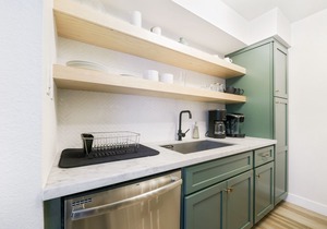 Scottsdale: 1BR-Furnished, Pool,SPA, Gym - Book us now!