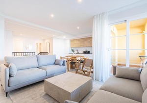 Señorio de aloha 3 bedroom duplex within walking distance to Puerto Banus