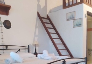Sea and Sunshine, Skyros Seaside Studio Retreat