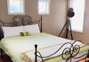 SEA BREEZE - beachside getaway McCrae