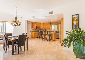Sea La Vie - Beachside 4 Bedroom Villa, Unit #1