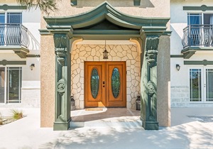 Sea La Vie - Beachside 4 Bedroom Villa, Unit #1