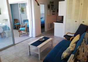 Sea/mountain/park view, direct beach access, parking, very quiet.