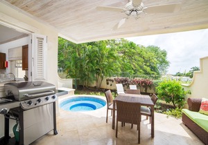 Sea-renity, 5 minutes walk to Mullins Beach. Battaleys Mews estate.