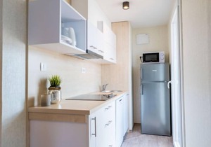 Sea side mobile home by Interhome