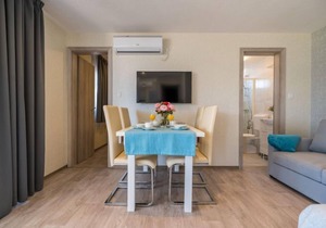 Sea side mobile home by Interhome