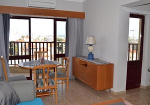 Sea Top Flat IV