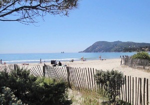 Sea view, air conditioning, Wifi, beach in front