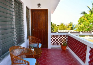 Sea view apartment for 4 people (#6)