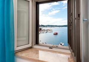 Sea View Apartment