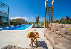 Sea view Private Pool 2-bedroom Luxury villa Cleo with Spa bath near the beach.