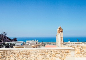Sea view villa with swimming pool, jacuzzi and steam bath