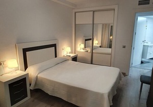 Sea view, wifi, Air conditioning, pool, gardens, Puerto Marina 200m