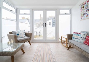 SeaCrest 1 - Contemporary Split Level Apartment With Views over Porthmeor Beach – Sleeps 6 – Parking