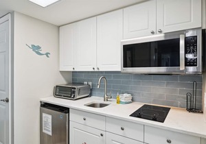 SeaCrest 501A - Beachfront Studio Free Seasonal Beach Service