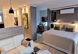 Seaflats Iate Plaza Hotel