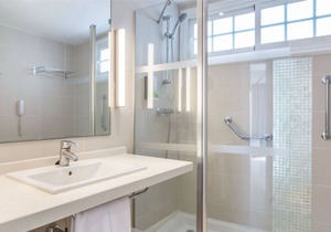 Seafront 1-Bed Apartment | Golf del Sur | Sleeps 4