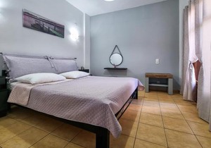 Seaside Apartment in Anissaras