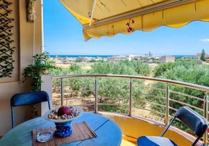 Seaside Apartment in Anissaras