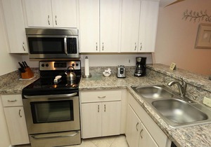 Seaside Escape – Beach Castle Condo #24 with Bay View by RVA