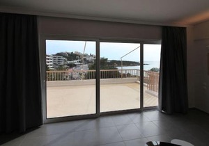 Seaside Renovated Top Floor Apartment